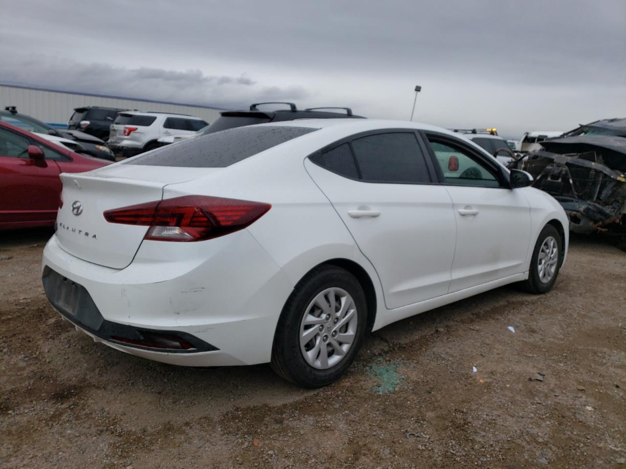 2019 HYUNDAI ELANTRA SE - Image 3