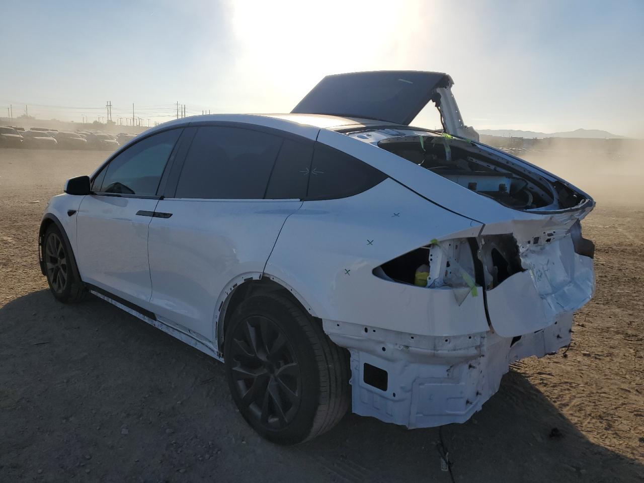 2023 TESLA MODEL X - Image 2