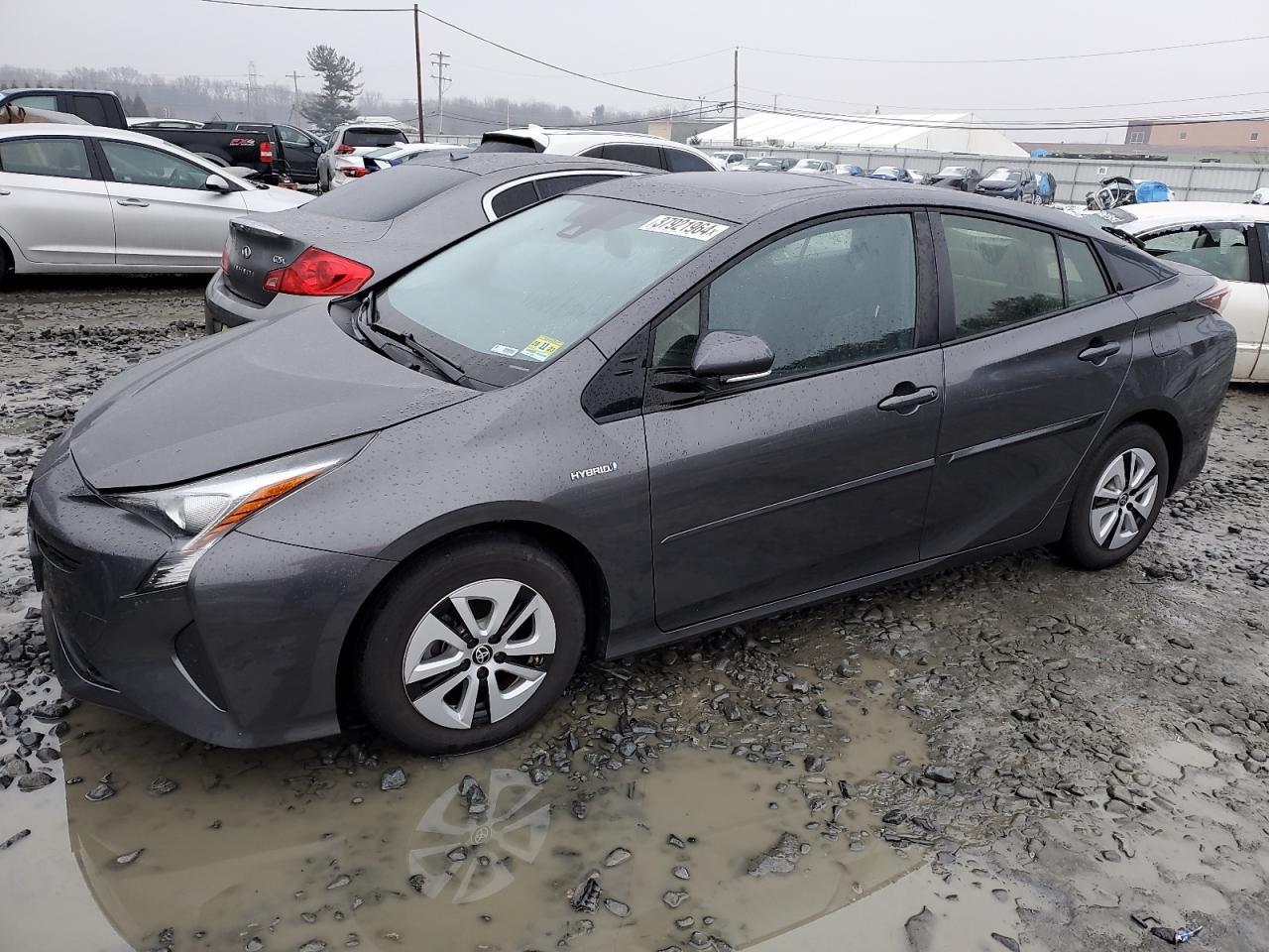 2017 TOYOTA PRIUS car image