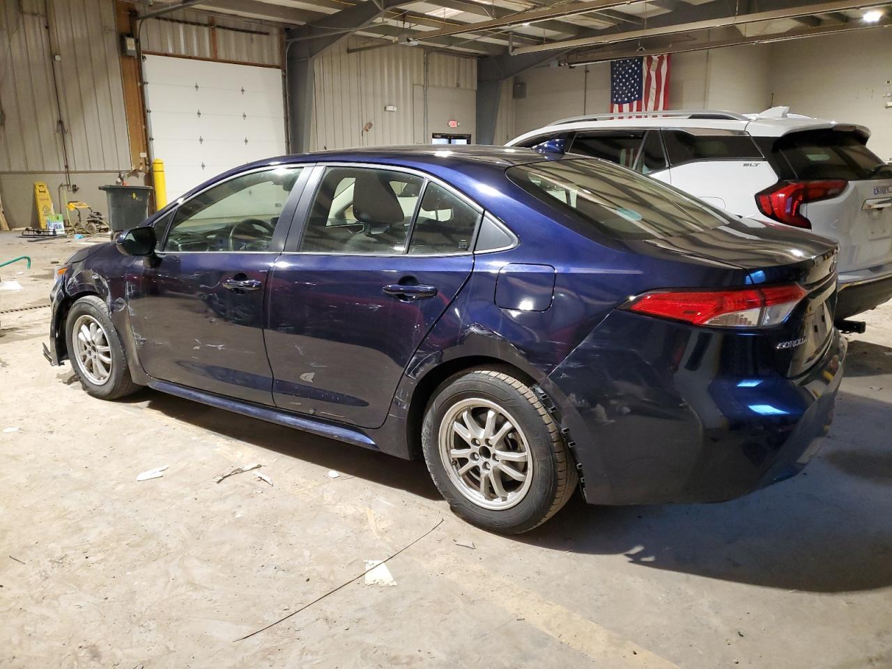 2022 TOYOTA COROLLA LE - Image 2
