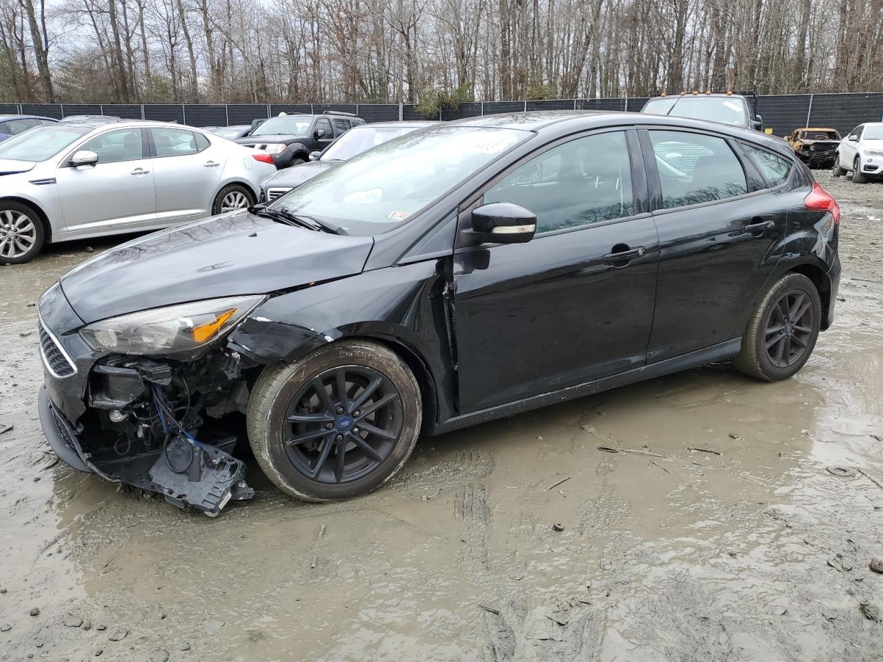 2015 FORD FOCUS SE car image