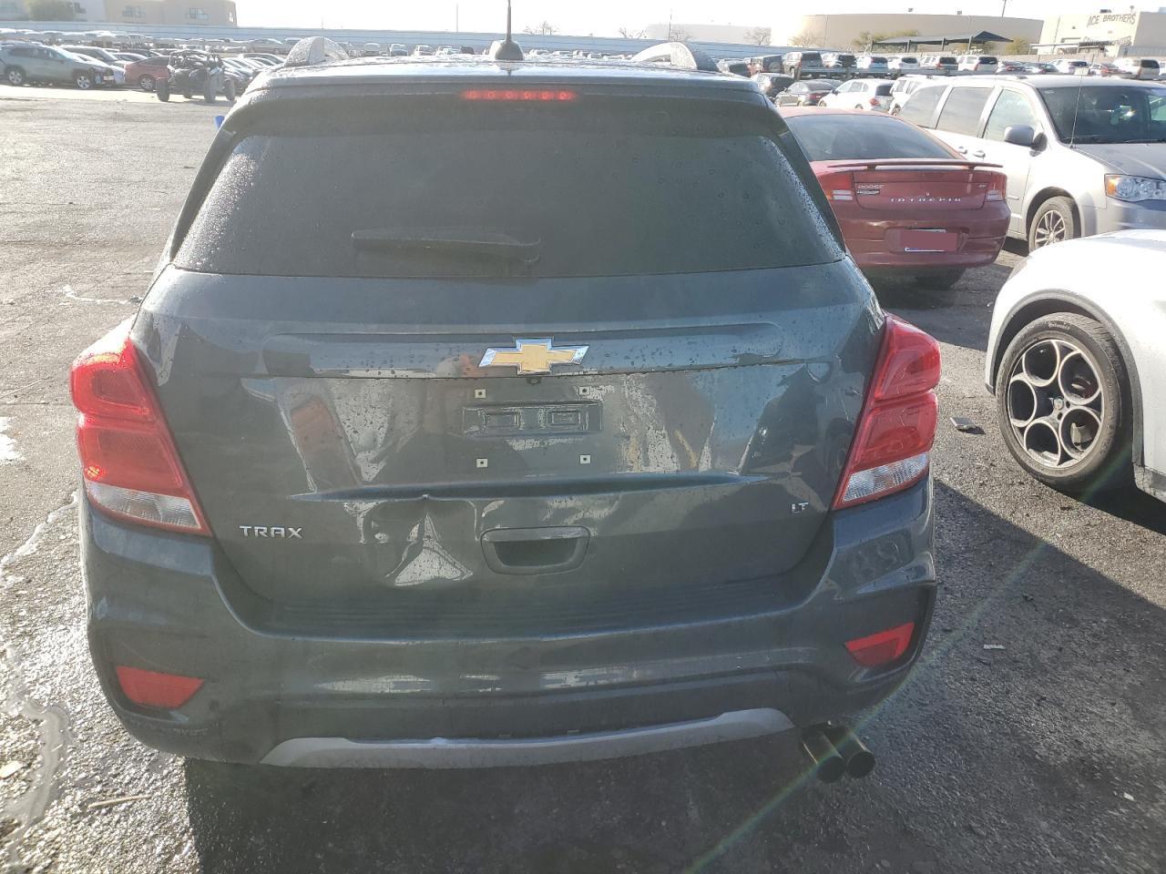 2018 CHEVROLET TRAX 1LT - Фото 6