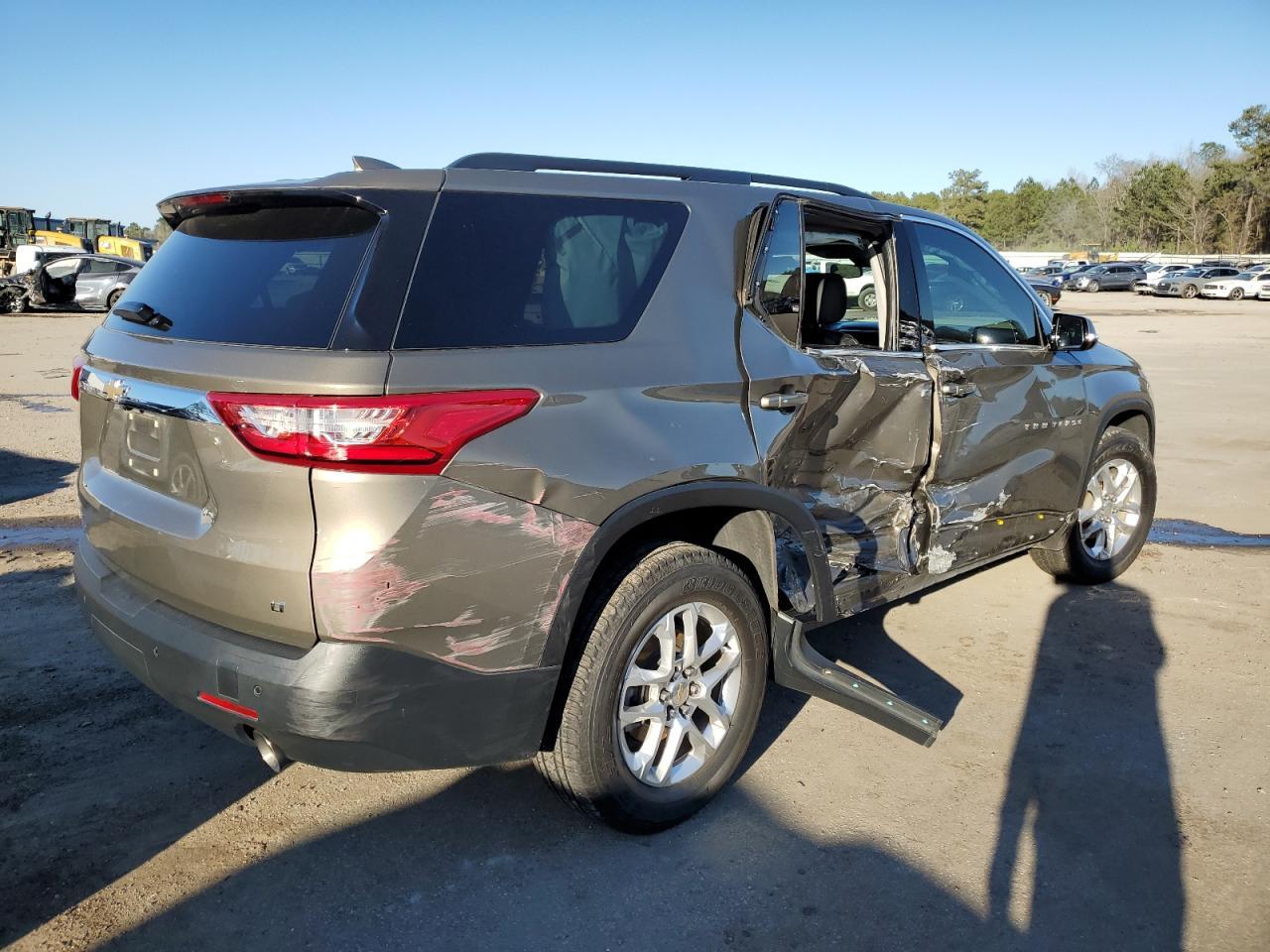 2020 CHEVROLET TRAVERSE L - Фото 3