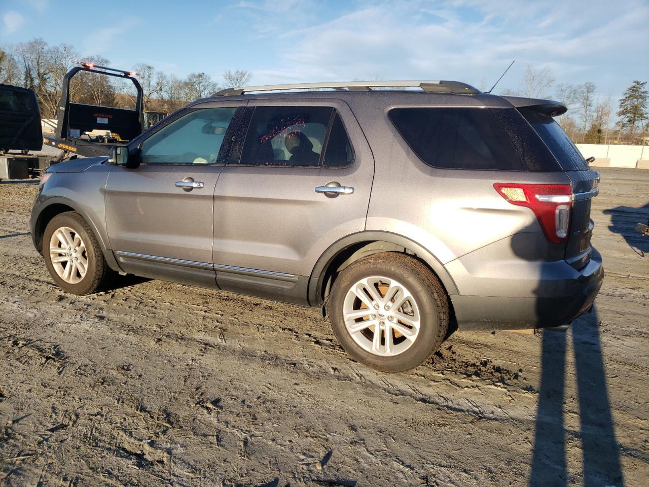2013 FORD EXPLORER X - Image 2