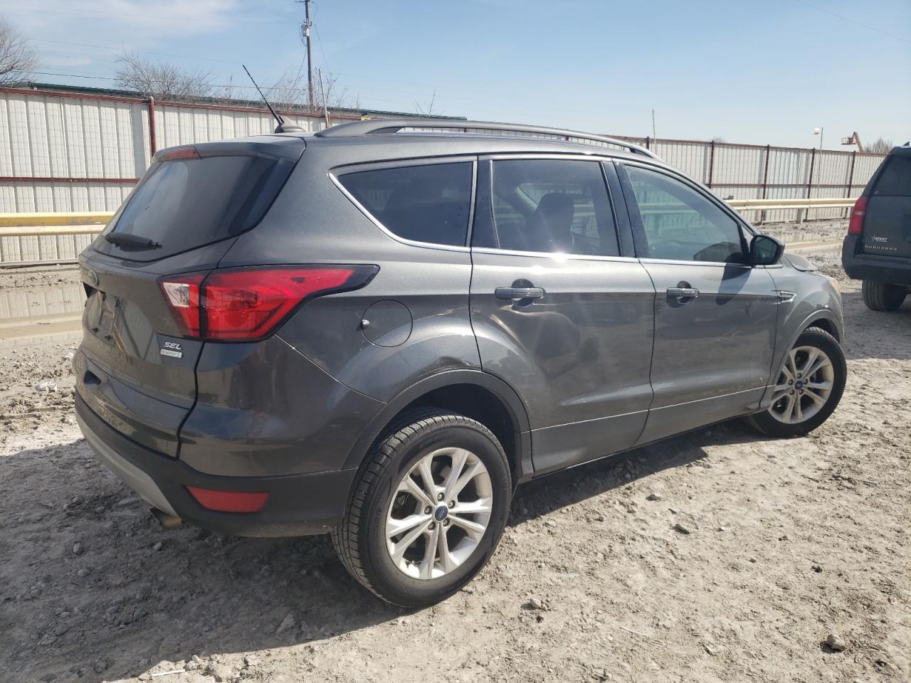 2019 FORD ESCAPE SEL - Image 3