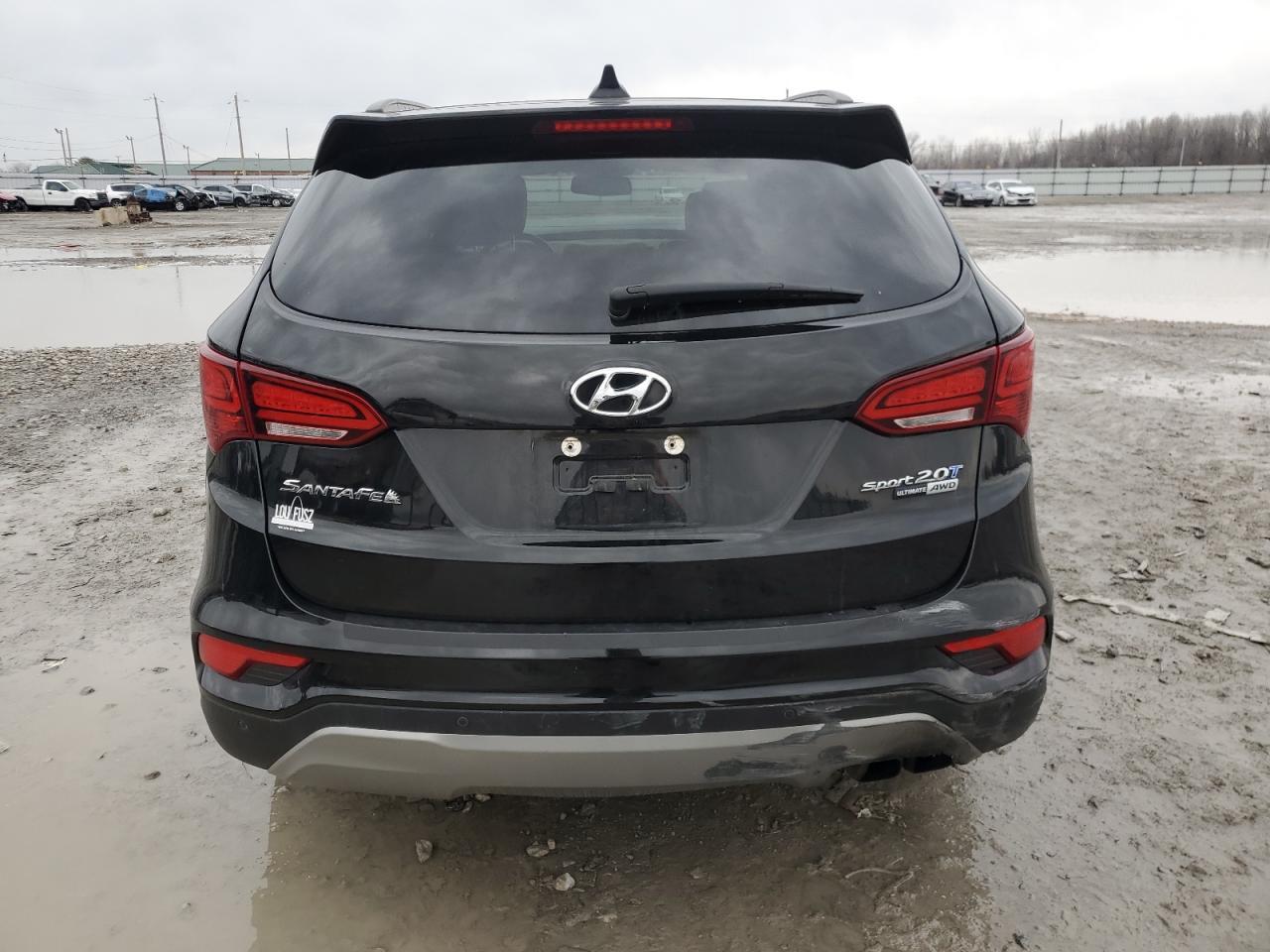 2017 HYUNDAI SANTA FE S - Image 6
