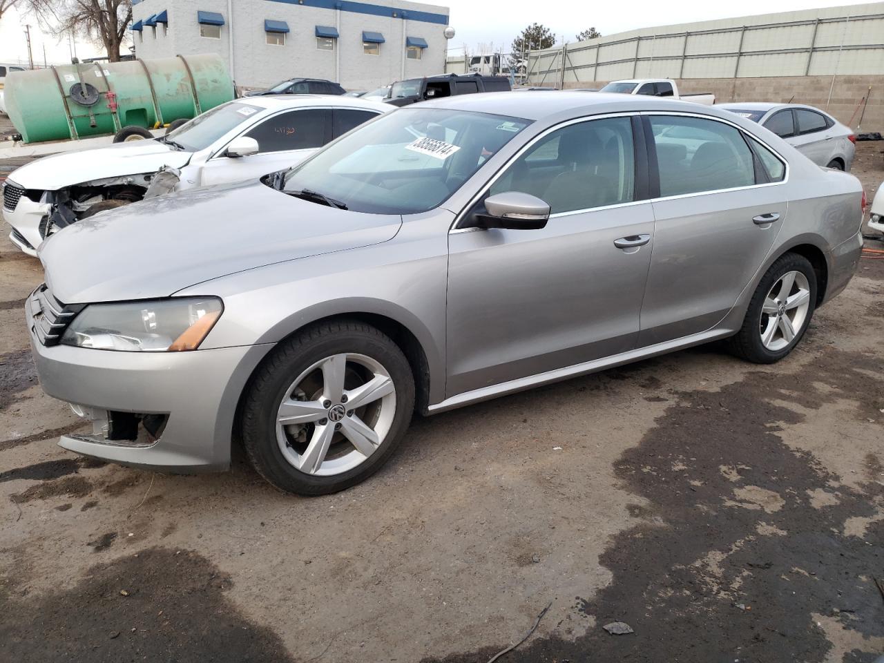 2013 VOLKSWAGEN PASSAT SE