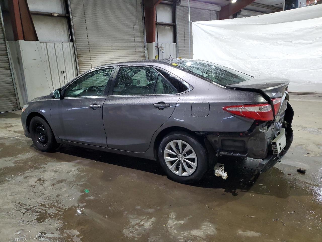 2016 TOYOTA CAMRY LE - Фото 2