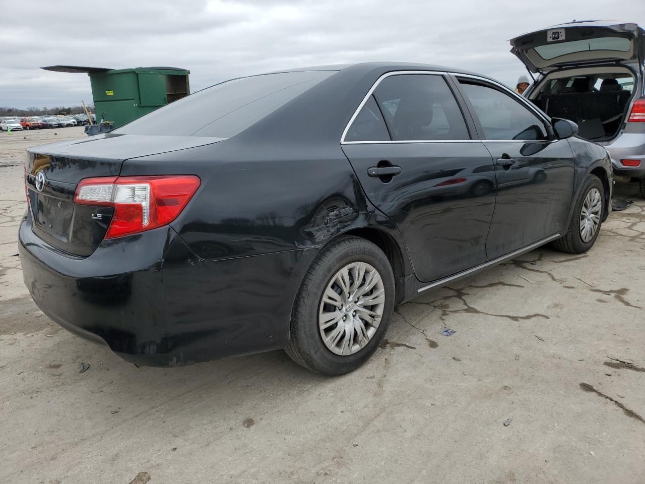 2014 TOYOTA CAMRY L - Фото 3