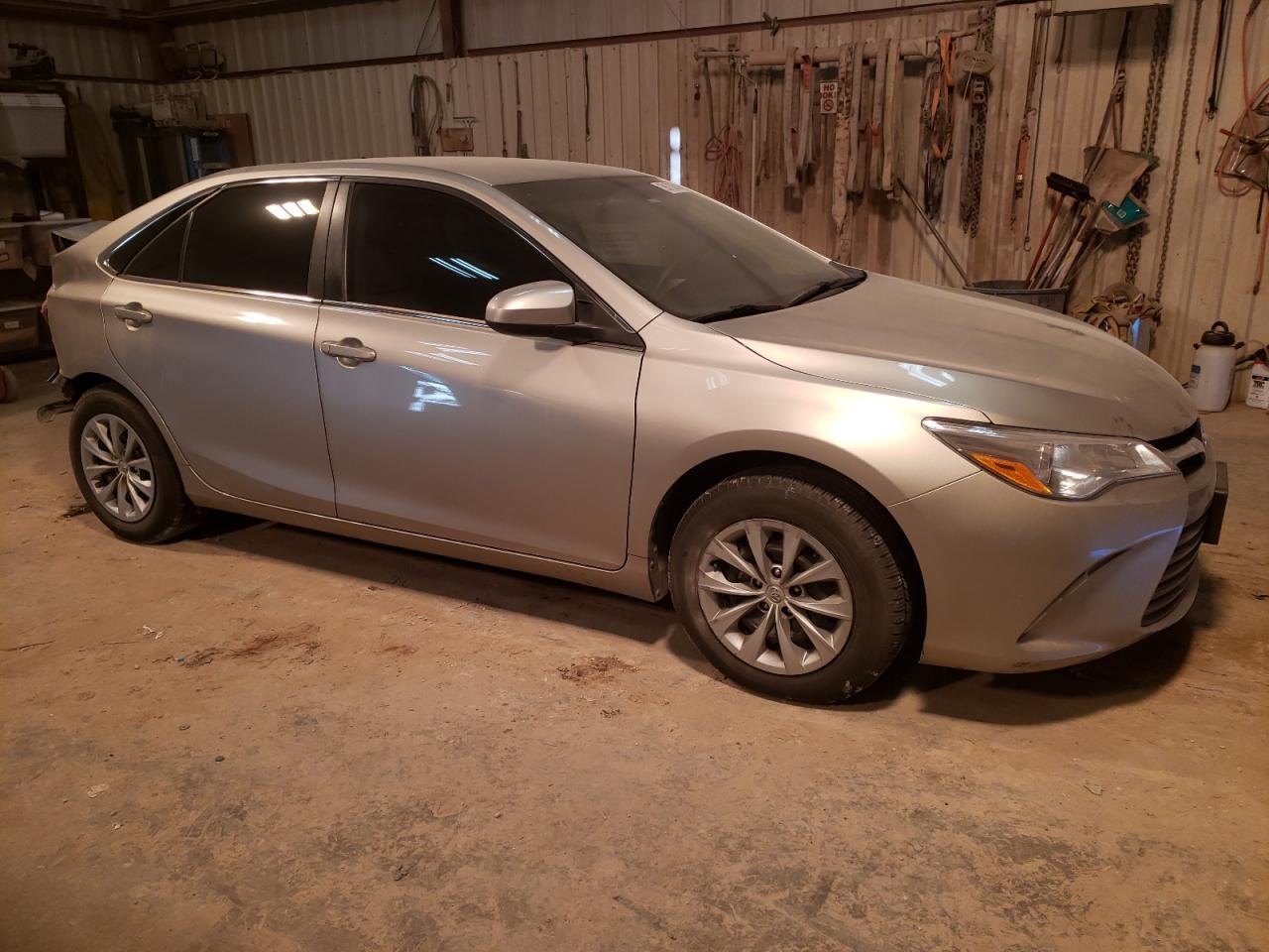 2017 TOYOTA CAMRY LE - Image 4