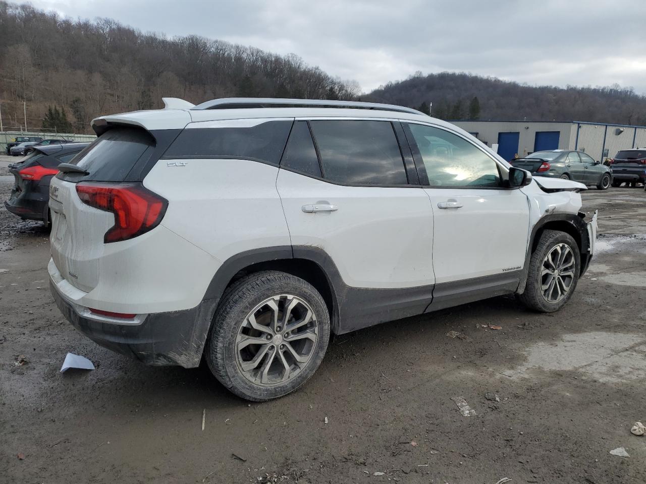 2019 GMC TERRAIN SL - Image 3