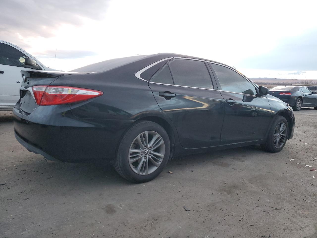 2017 TOYOTA CAMRY LE - Image 3