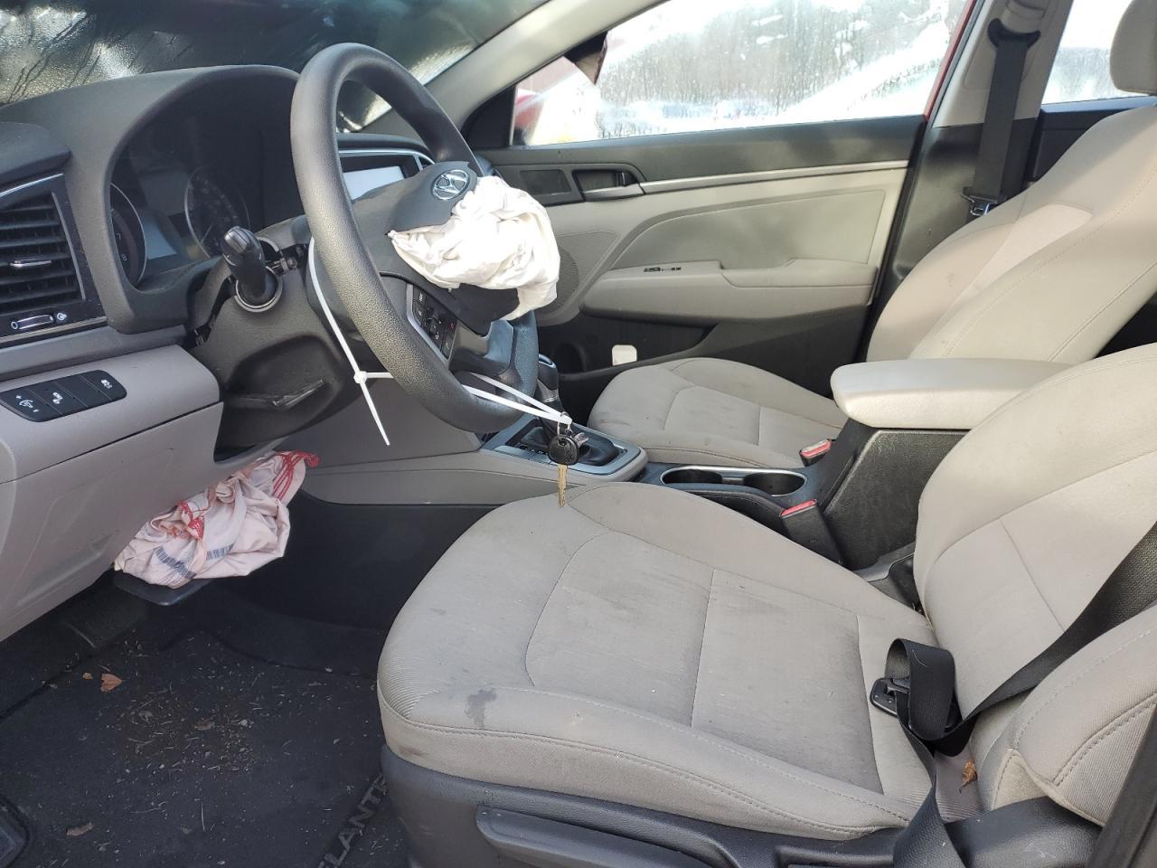 2018 HYUNDAI ELANTRA SE - Фото 7