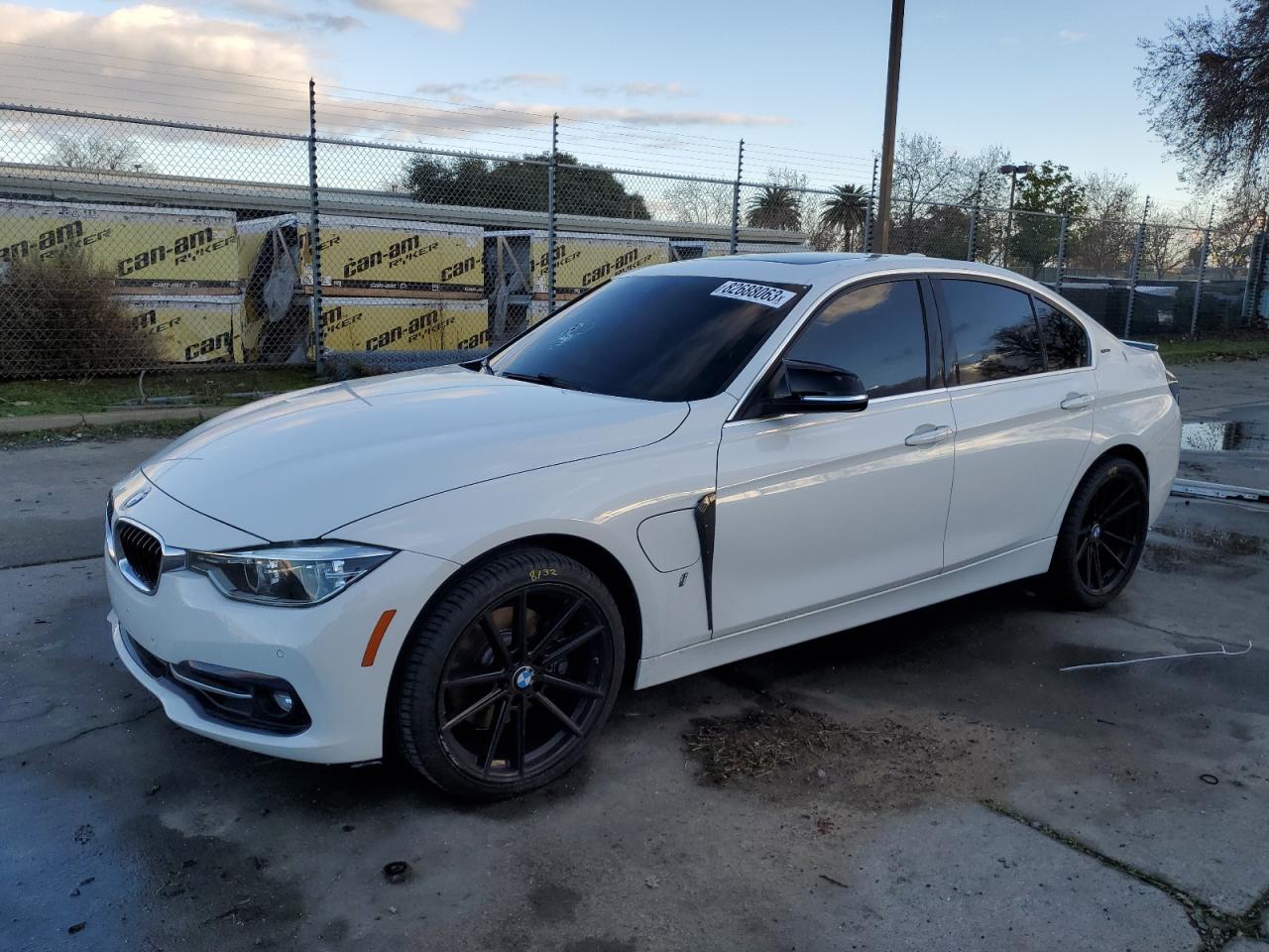 2017 BMW 330E car image