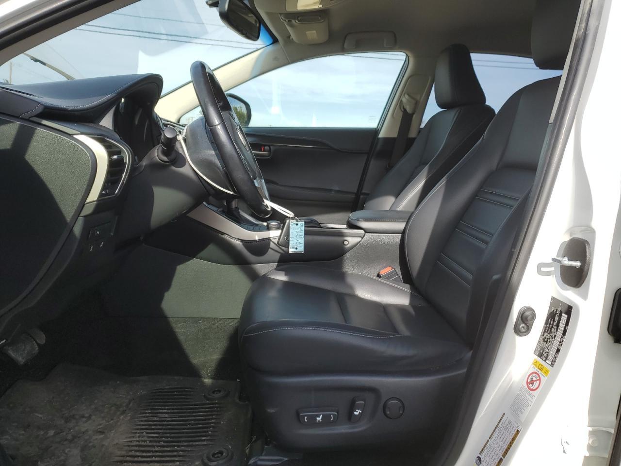 2017 LEXUS NX 200T BA - Фото 7
