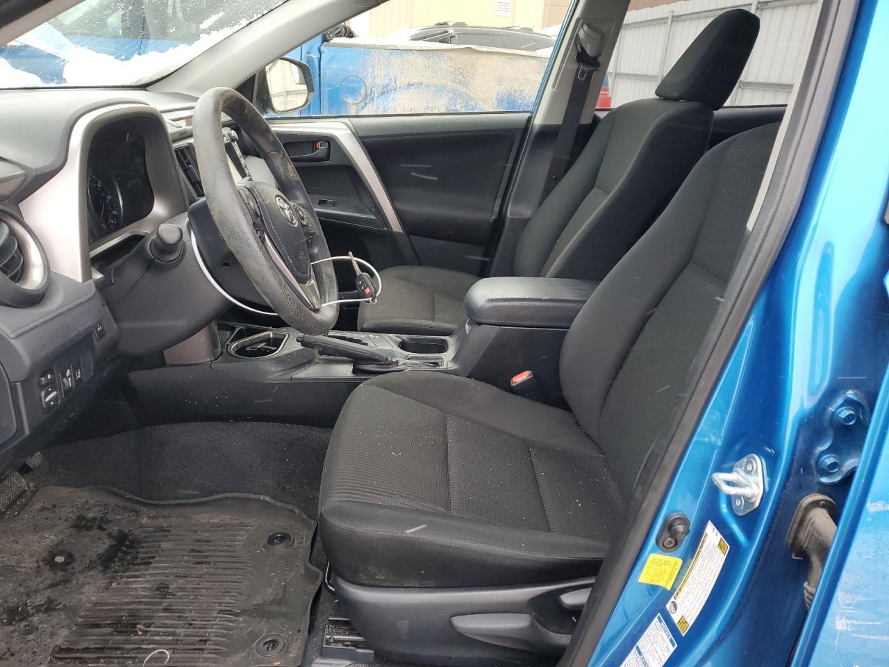 2017 TOYOTA RAV4 LE - Фото 7