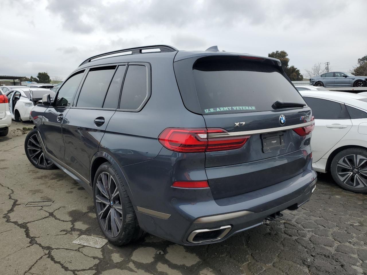 2022 BMW X7 M50I - Фото 2