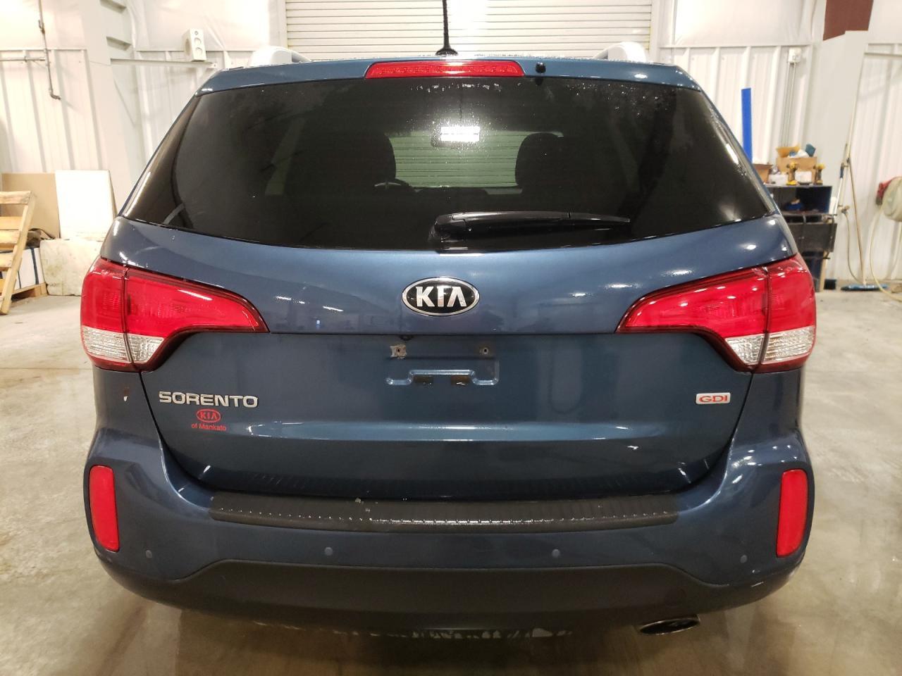 2015 KIA SORENTO LX - Фото 6