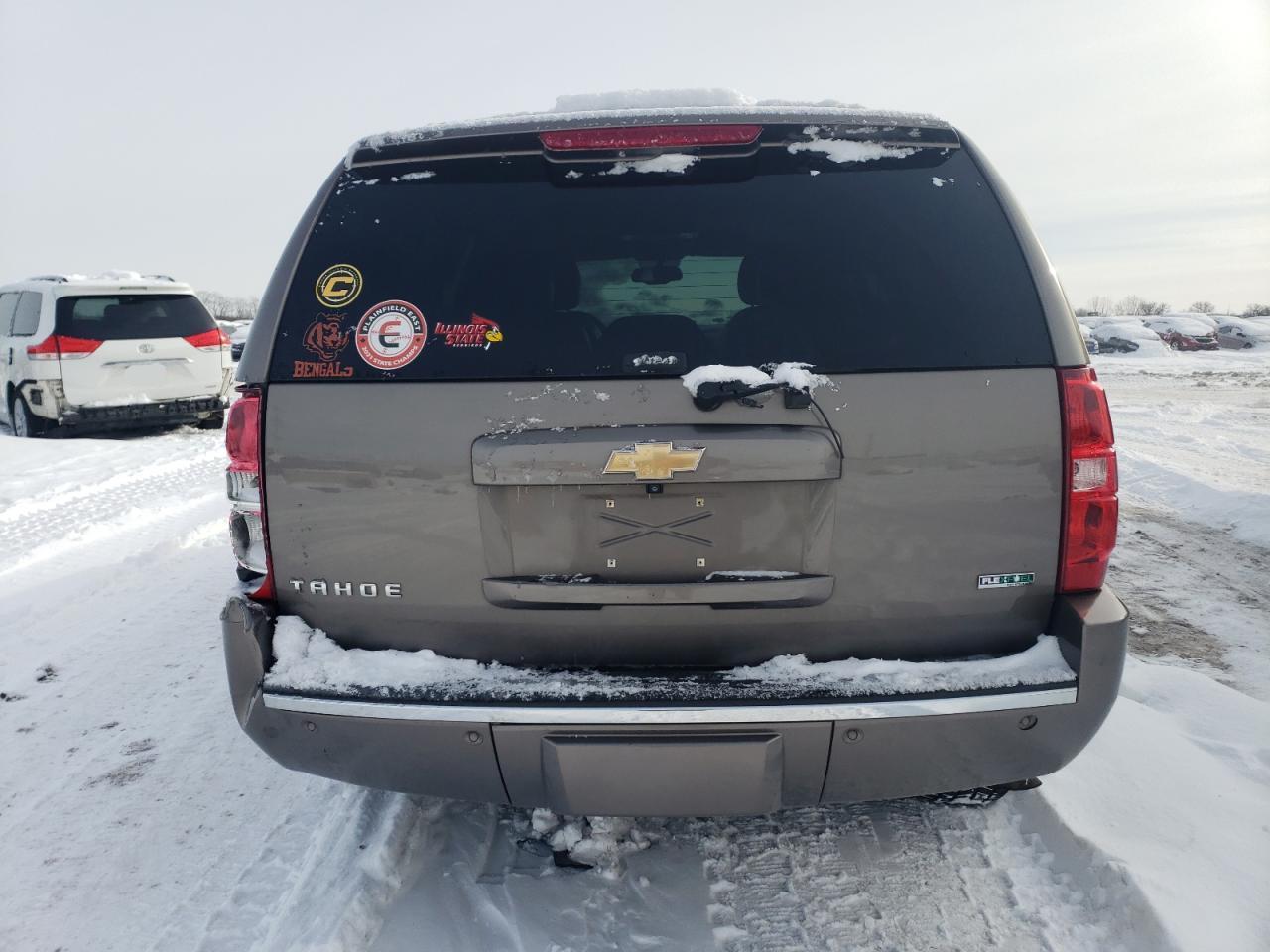 2011 CHEVROLET TAHOE K150 - Фото 6