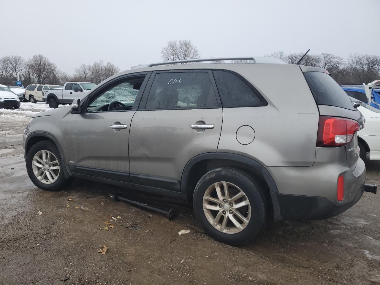 2015 KIA SORENTO LX - Image 2