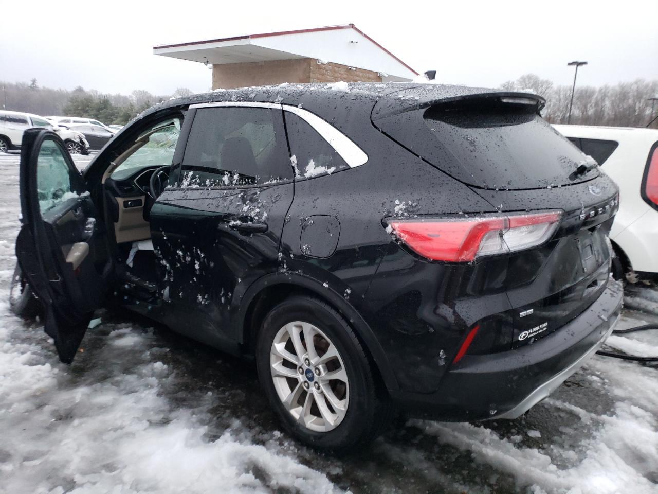 2020 FORD ESCAPE SE - Image 2