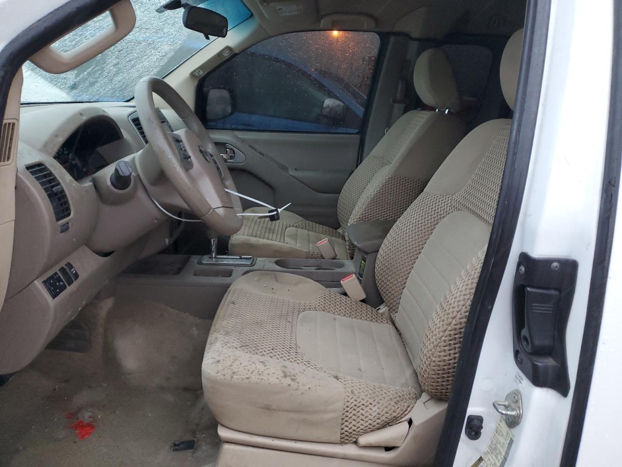 2017 NISSAN FRONTIER S - Фото 7