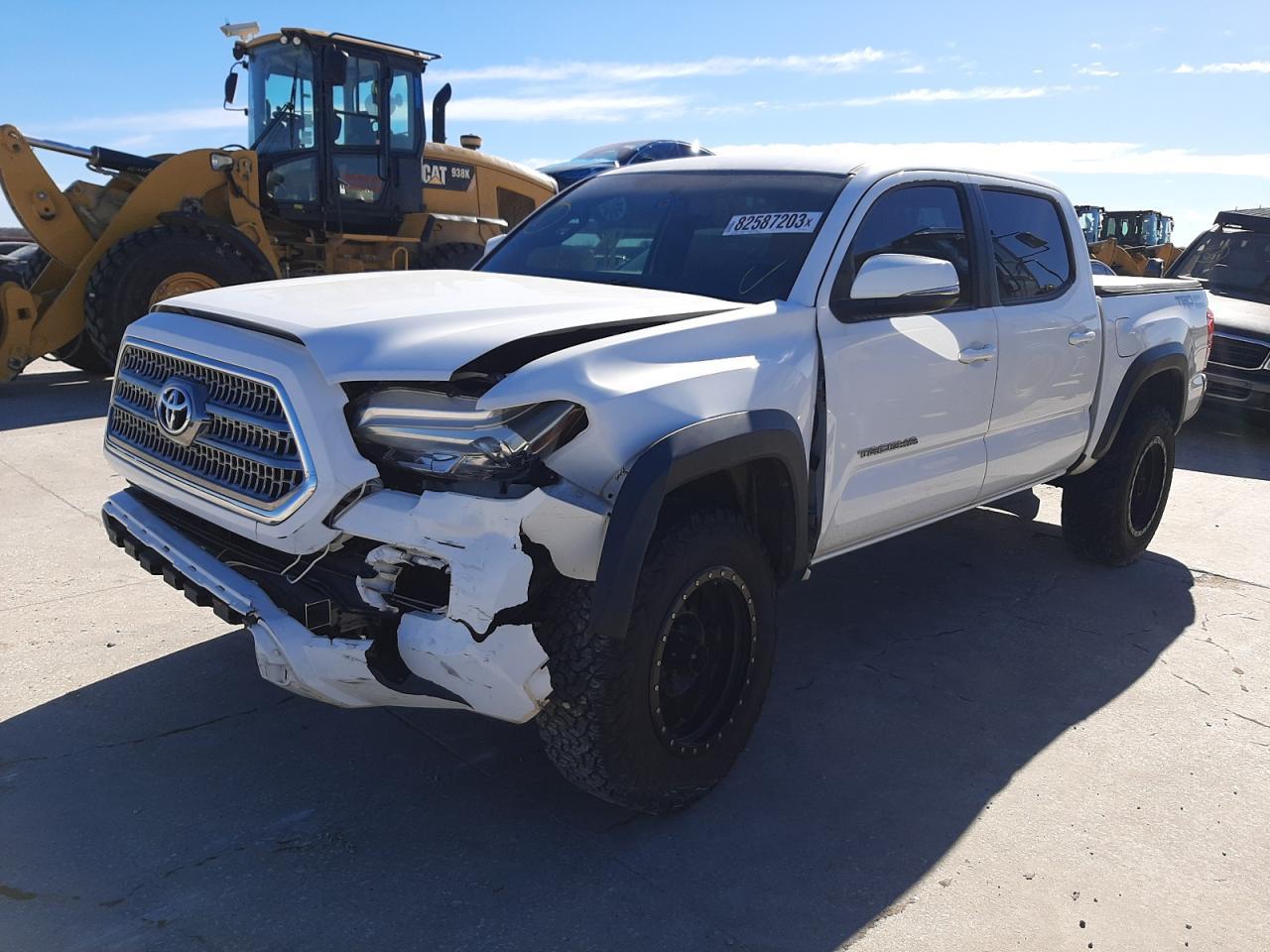 2017 TOYOTA TACOMA DOU