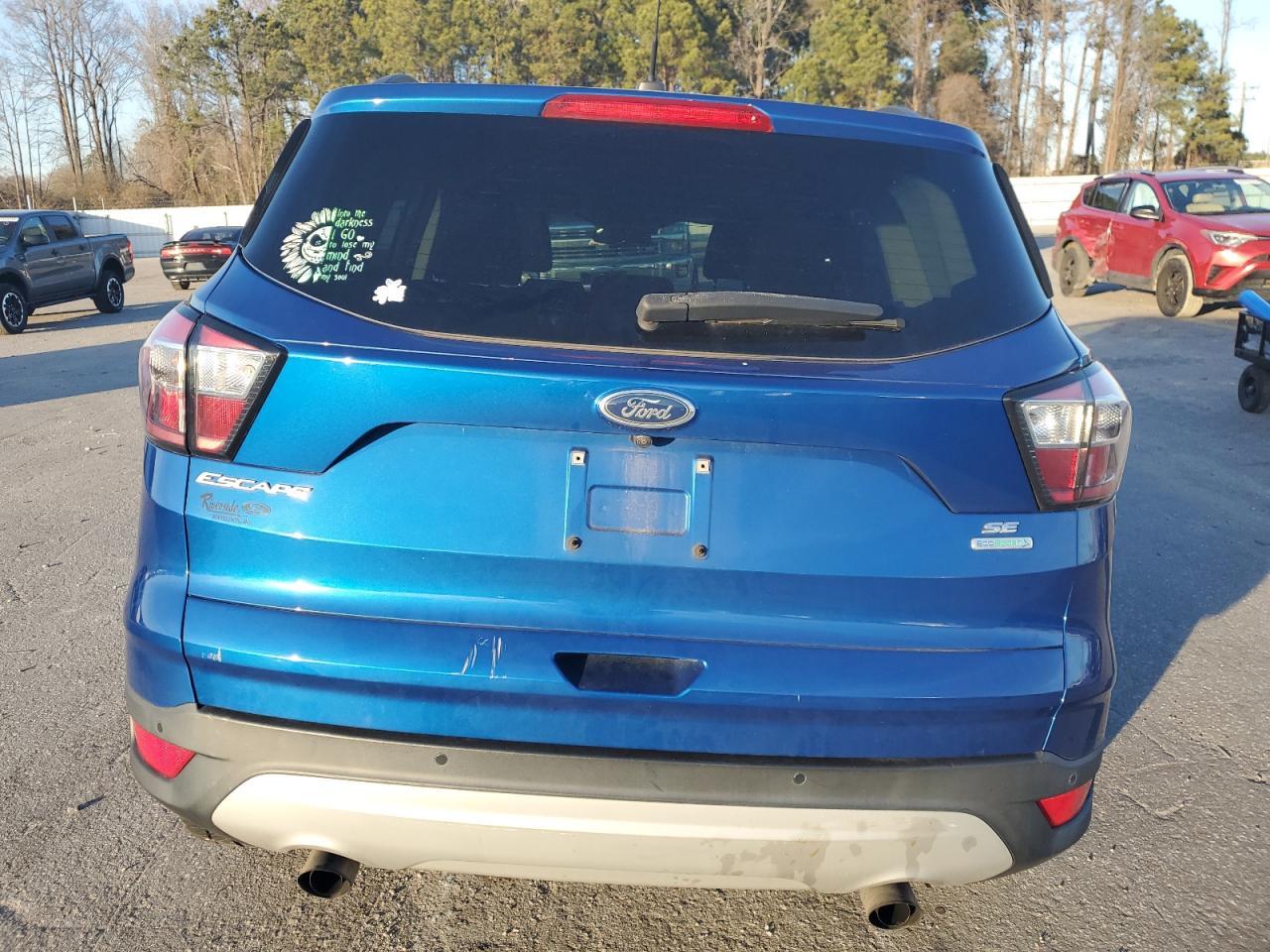 2017 FORD ESCAPE SE - Image 6
