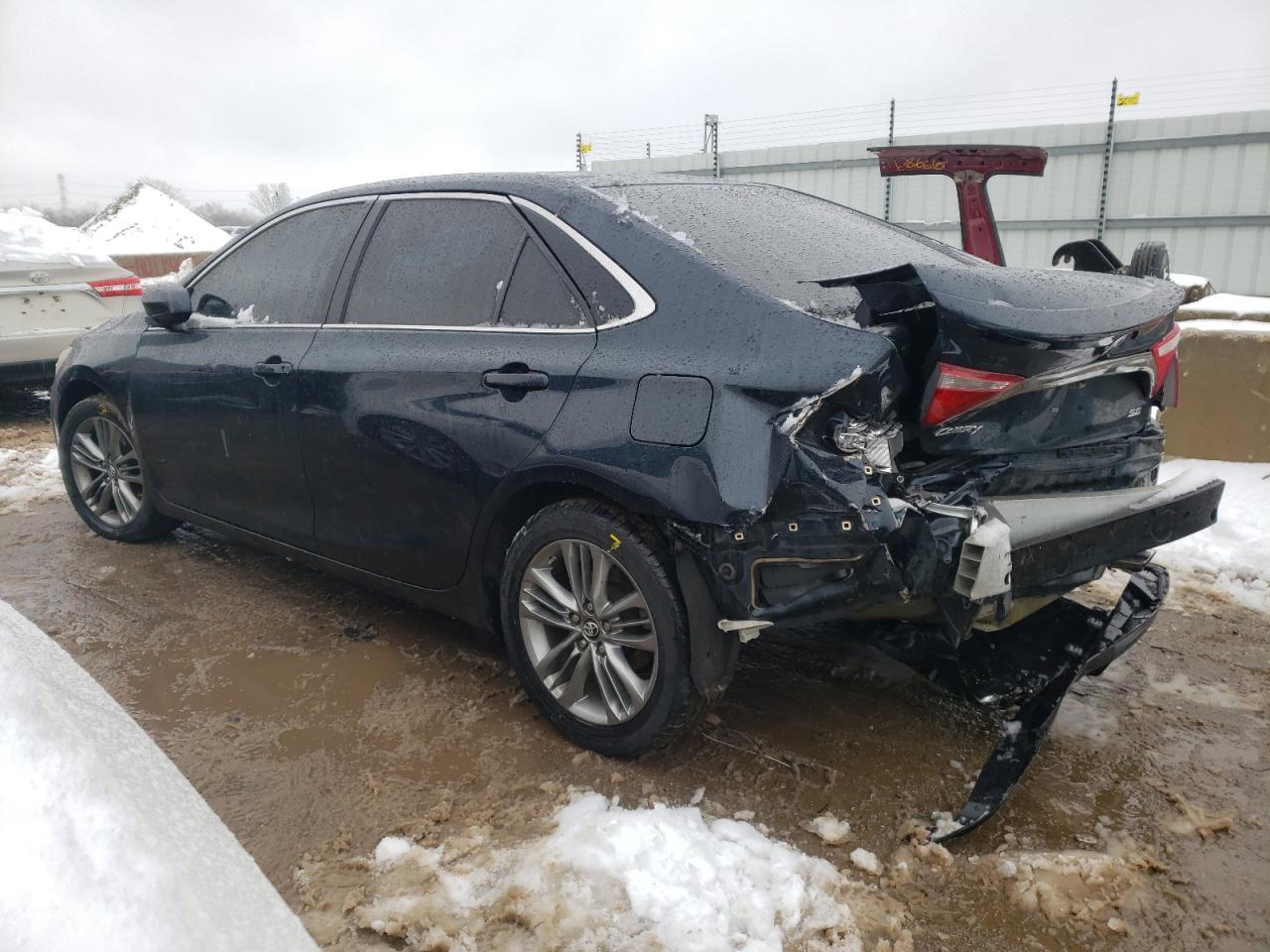 2016 TOYOTA CAMRY LE - Фото 2