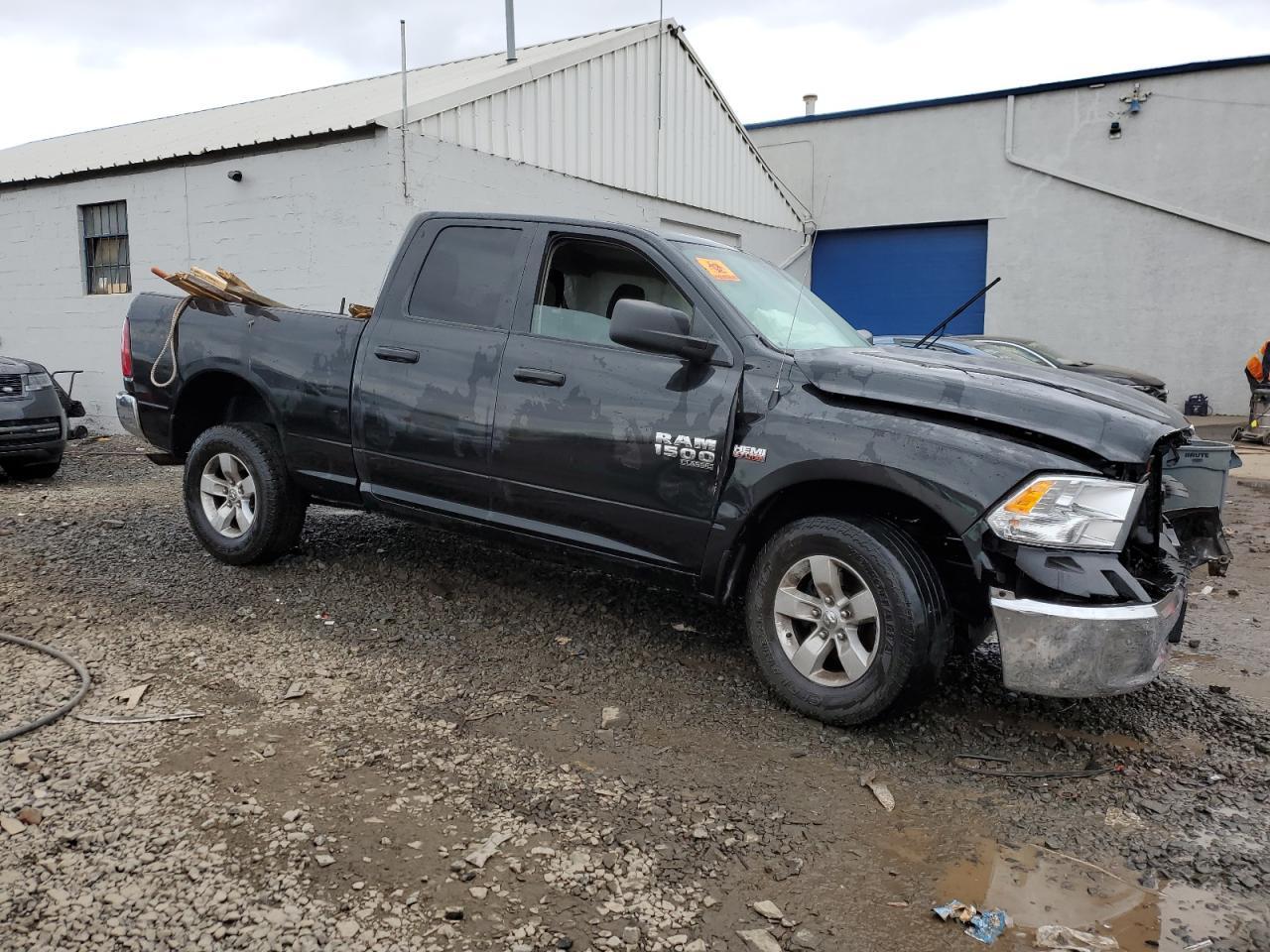 2019 RAM 1500 CLASS - Image 4