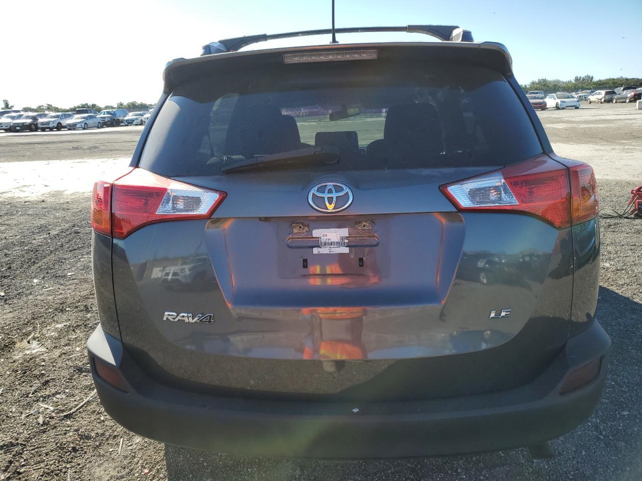 2014 TOYOTA RAV4 LE - Фото 6