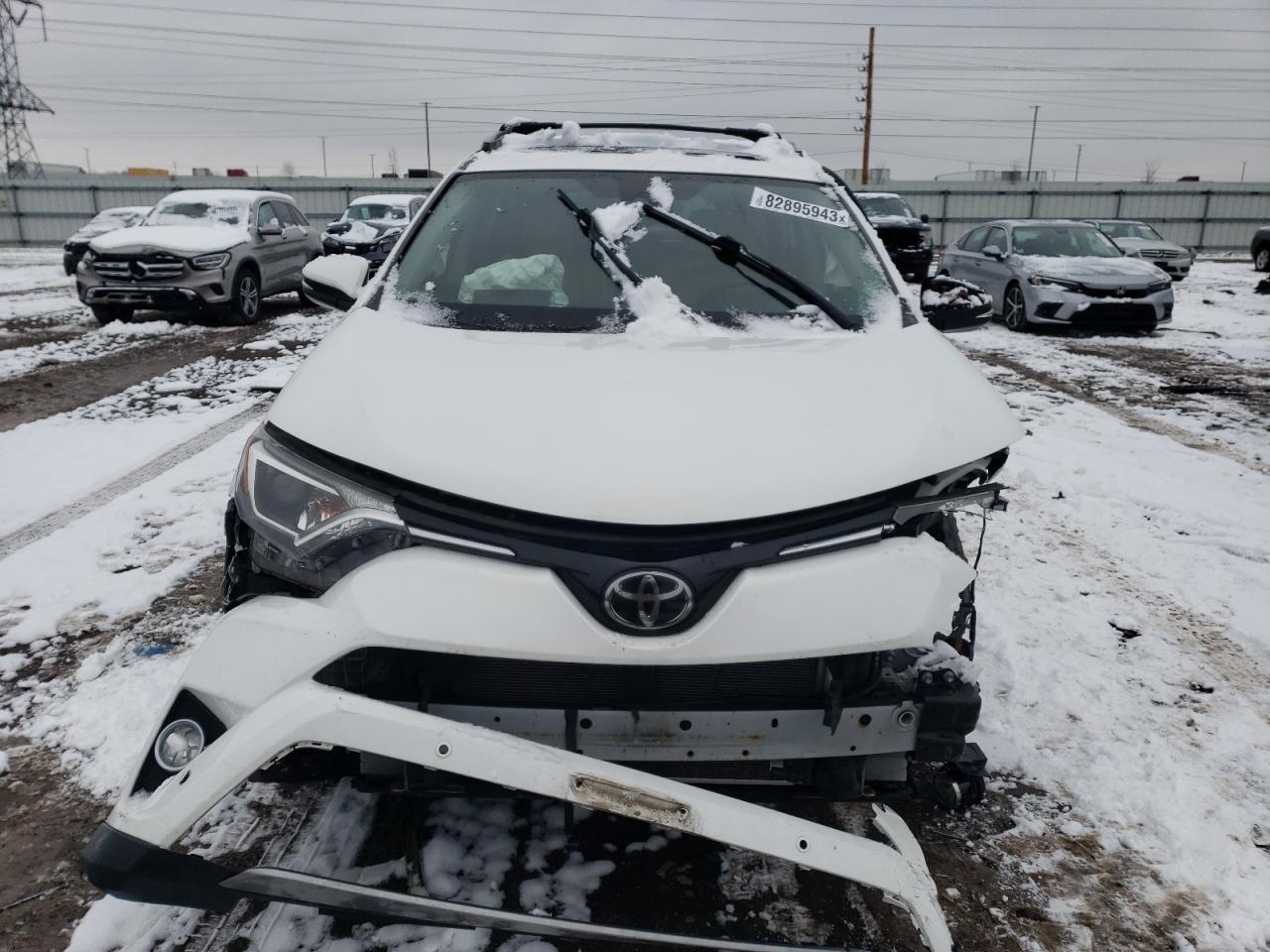 2017 TOYOTA RAV4 XLE - Image 5
