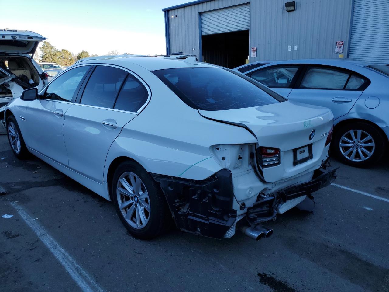 2016 BMW 528 I - Image 2