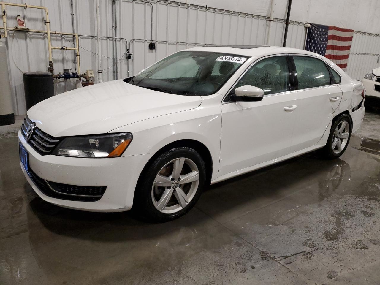 2013 VOLKSWAGEN PASSAT SE