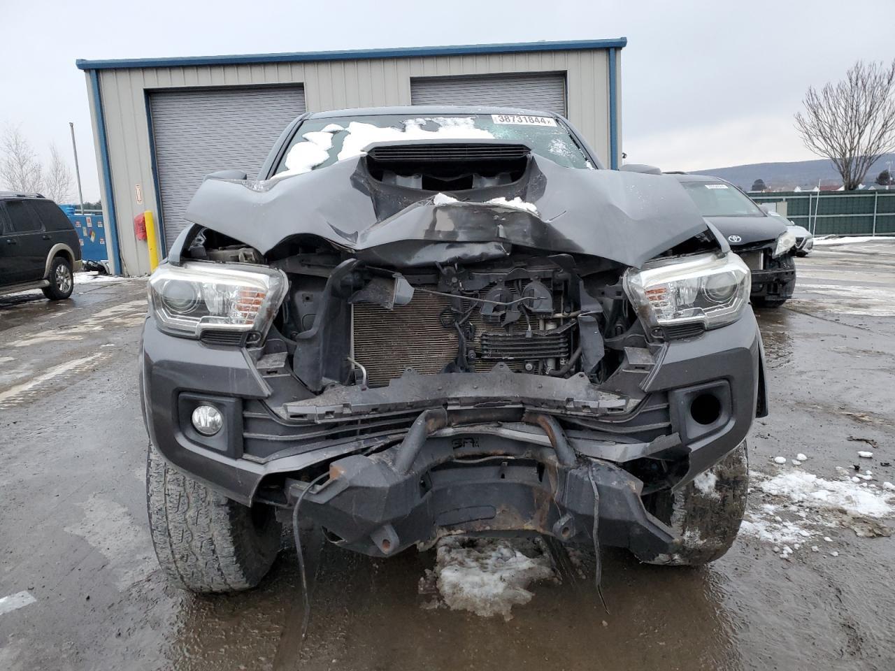 2018 TOYOTA TACOMA DOU - Image 5