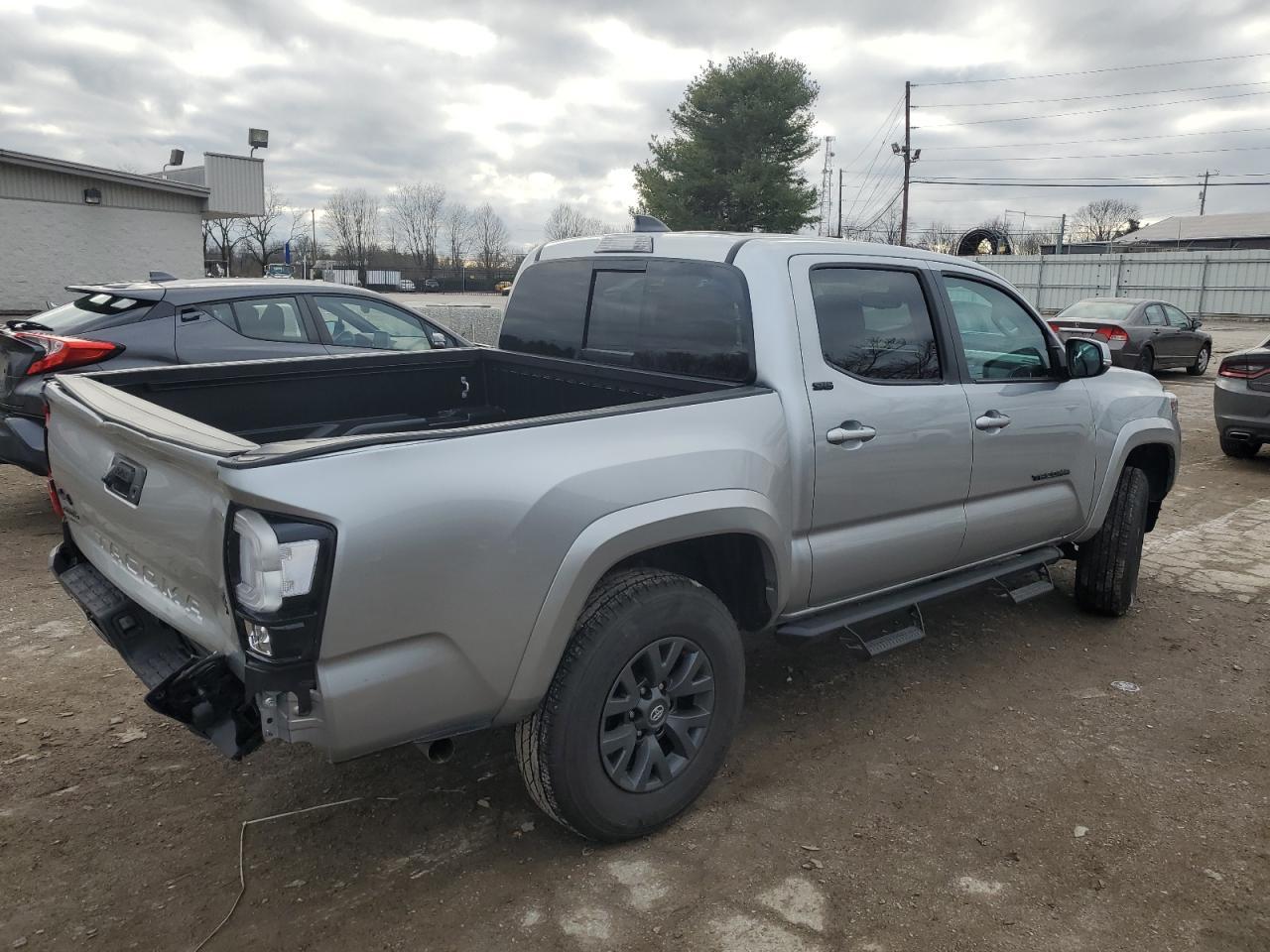 2023 TOYOTA TACOMA DOU - Фото 3