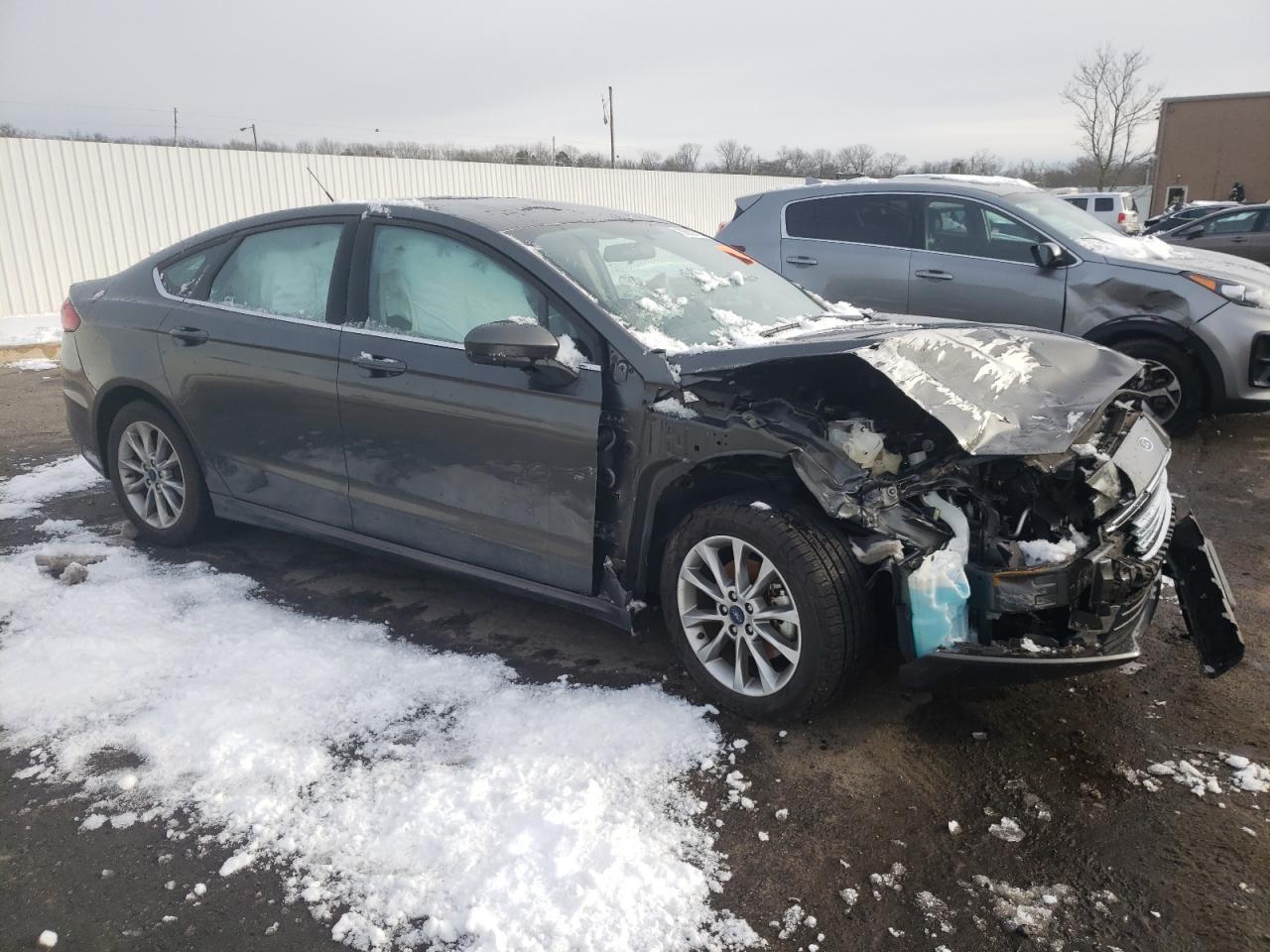 2017 FORD FUSION SE - Фото 4