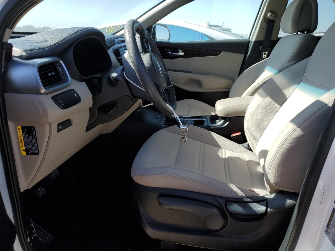 2016 KIA SORENTO LX - Image 7