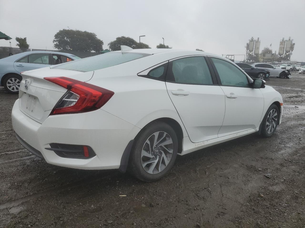 2018 HONDA CIVIC EX - Фото 3