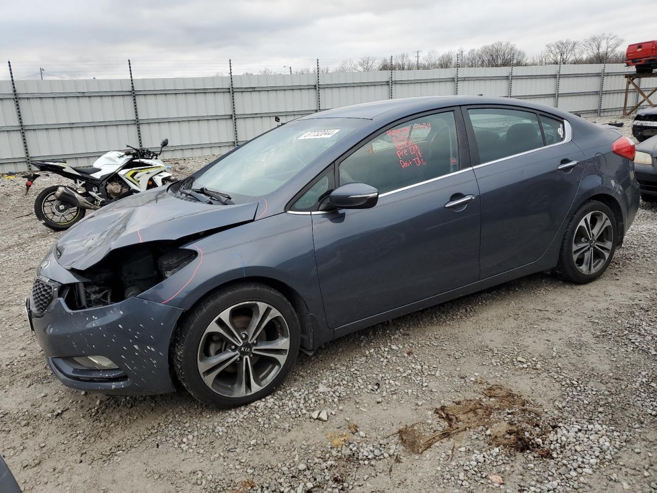 2015 KIA FORTE EX car image