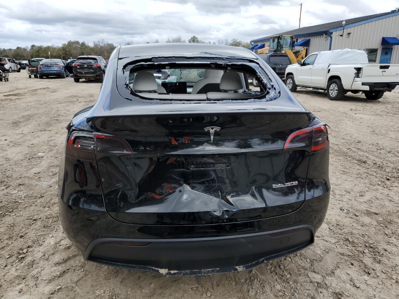 2022 TESLA MODEL Y - Image 6