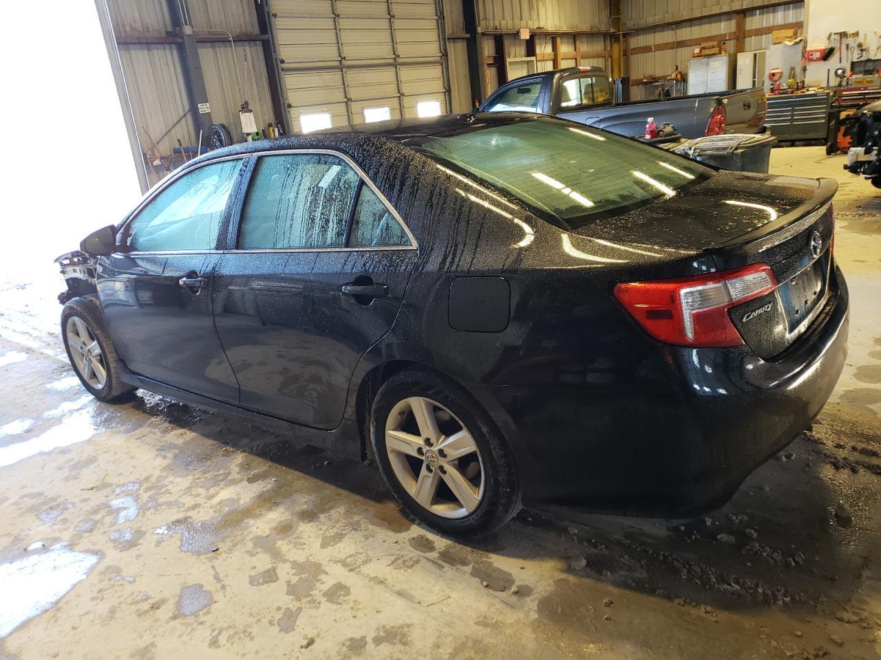 2012 TOYOTA CAMRY BASE - Фото 2