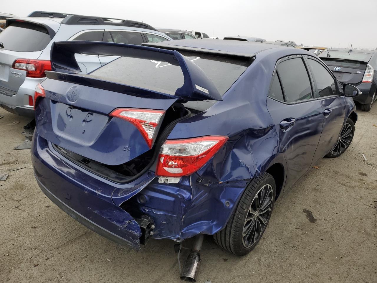 2015 TOYOTA COROLLA L - Фото 3