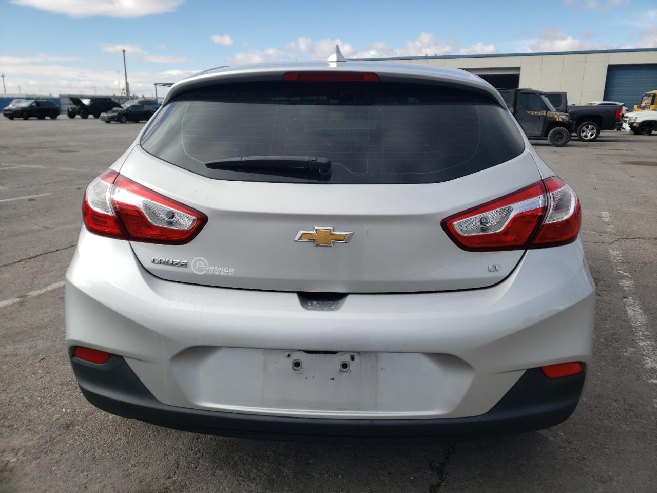 2017 CHEVROLET CRUZE LT - Image 6