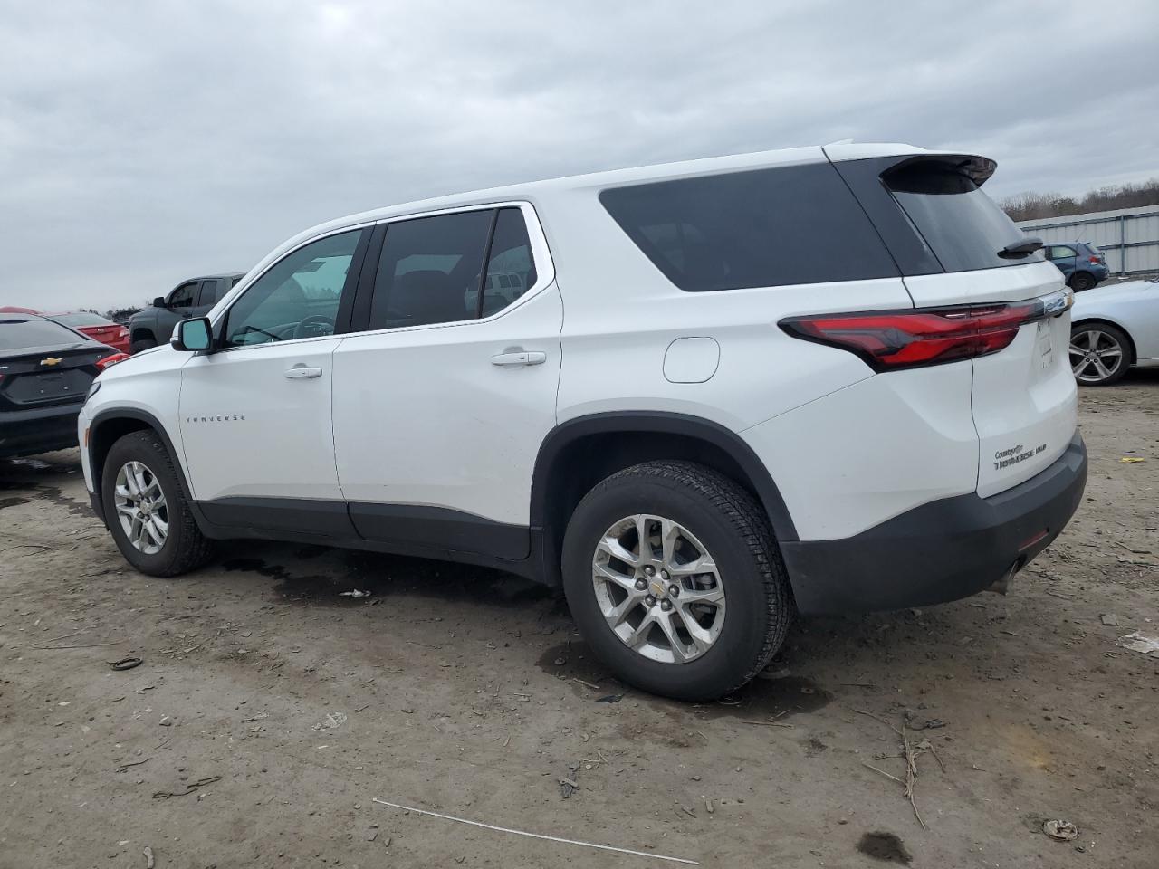 2023 CHEVROLET TRAVERSE L - Фото 2