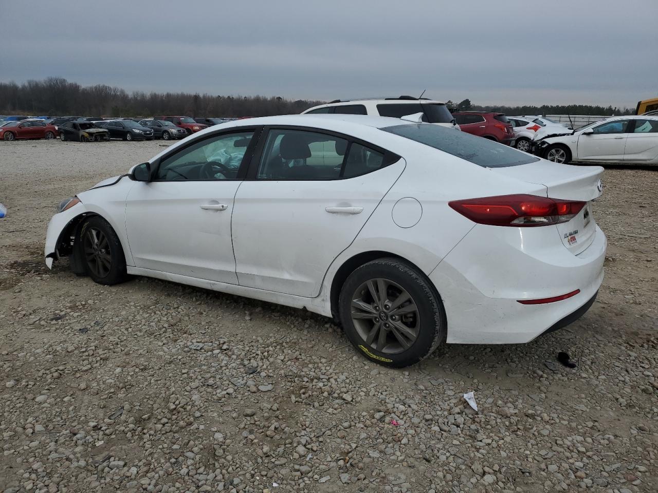 2018 HYUNDAI ELANTRA SE - Image 2