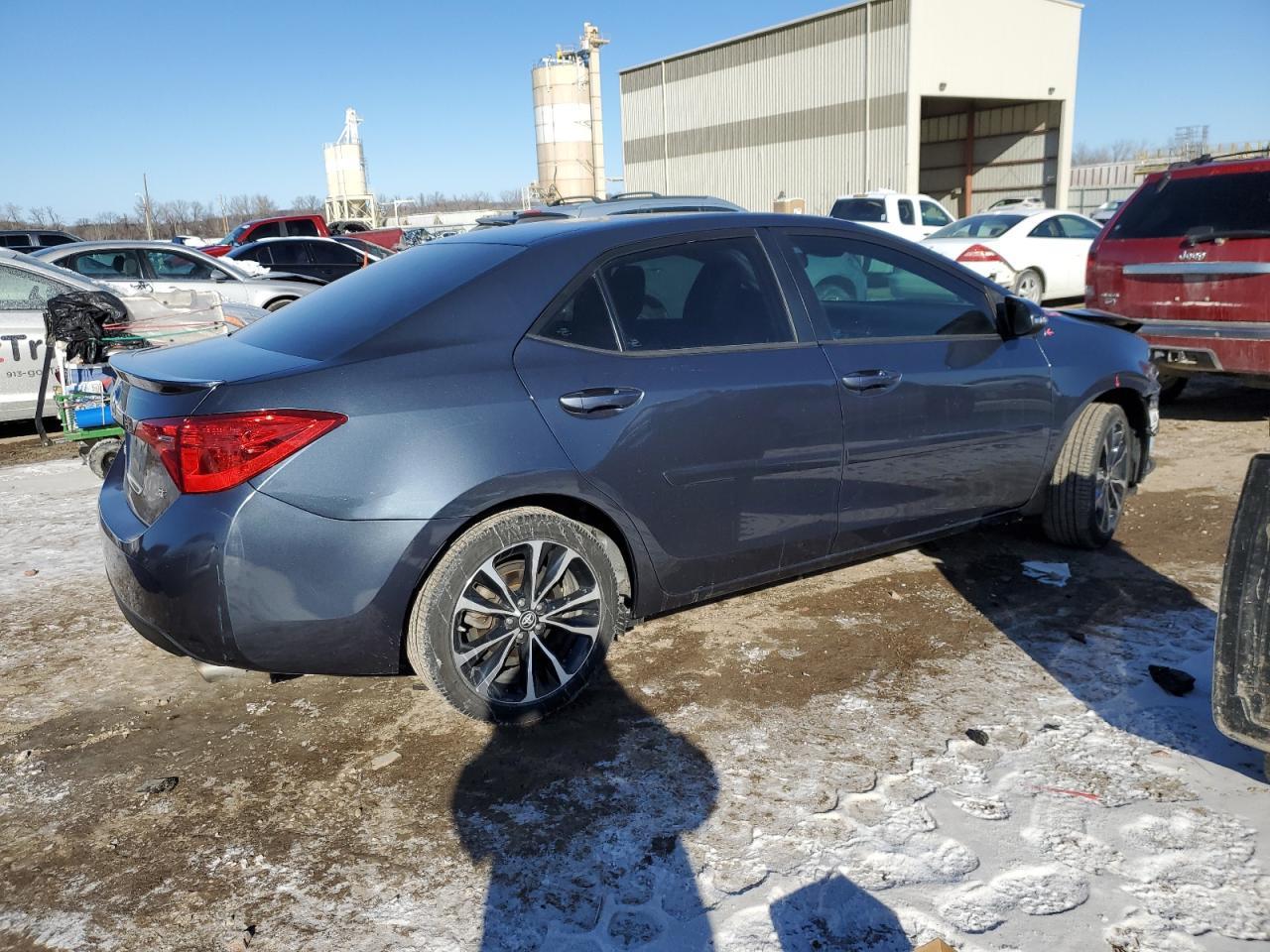 2018 TOYOTA COROLLA L - Image 3