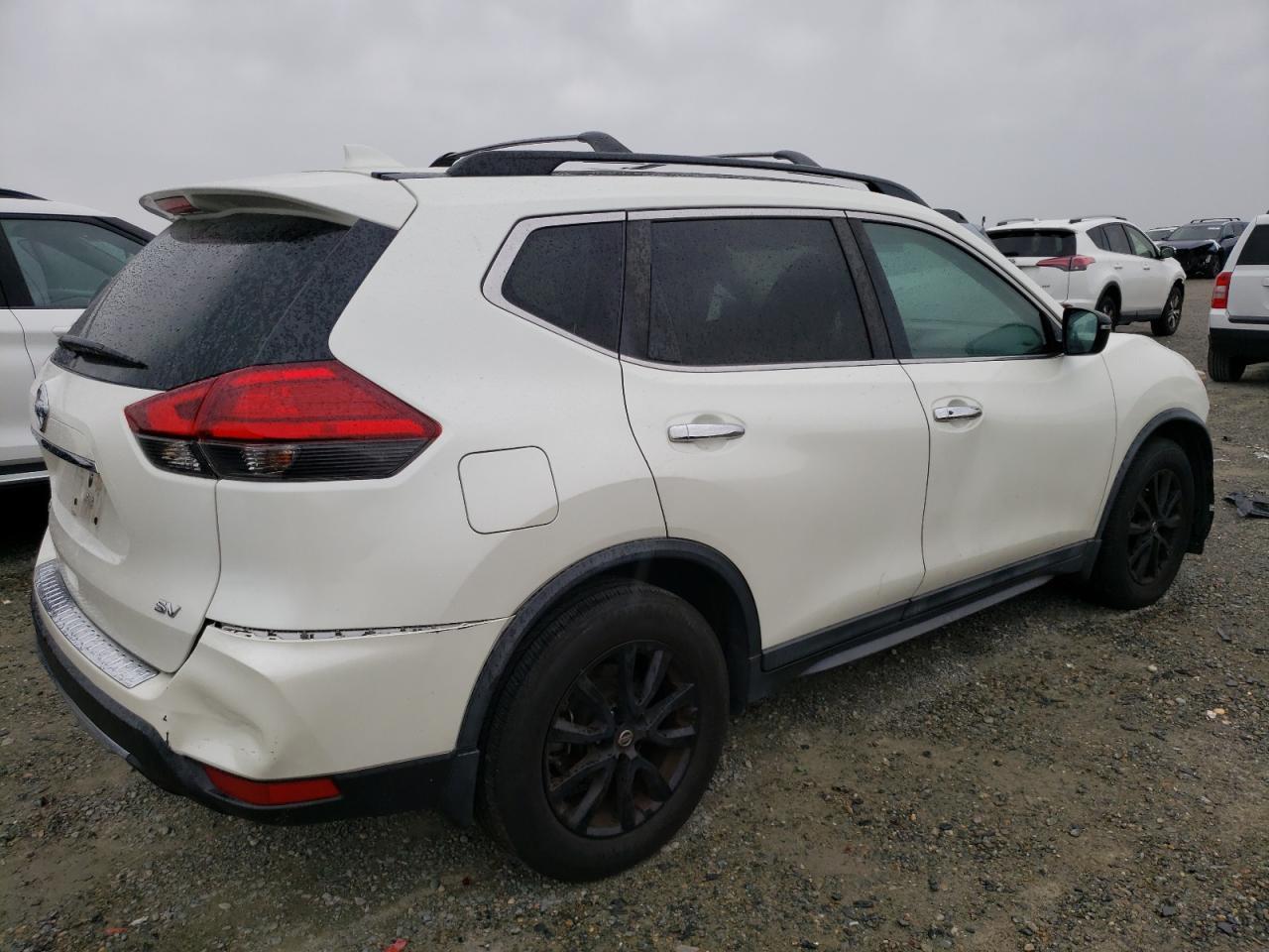 2017 NISSAN ROGUE S - Фото 3