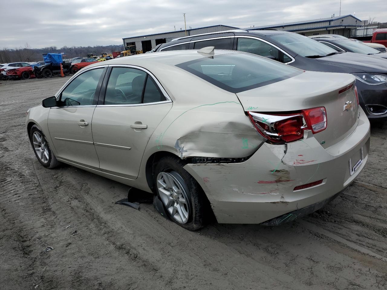 2015 CHEVROLET MALIBU 1LT - Image 2