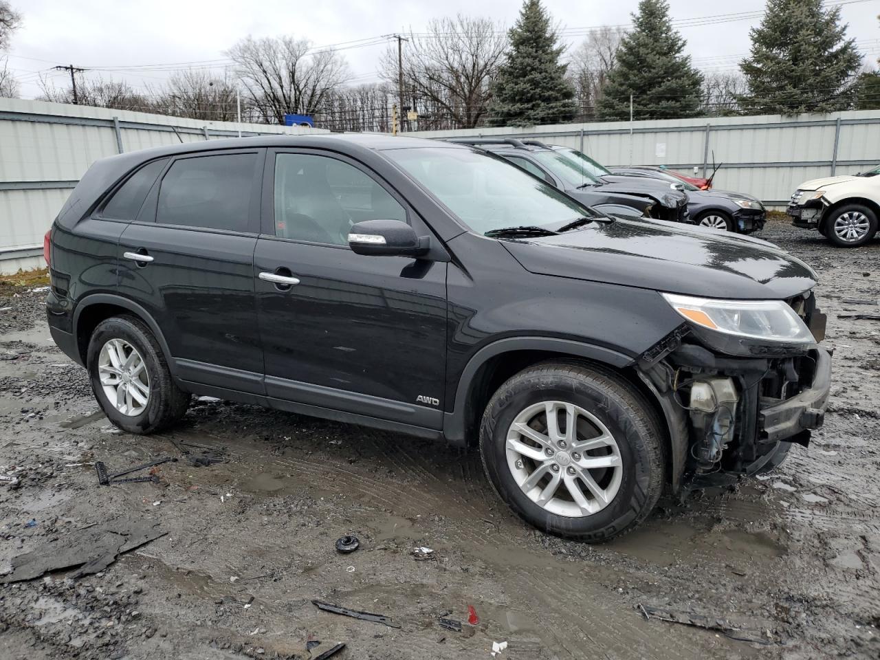 2014 KIA SORENTO LX - Image 4